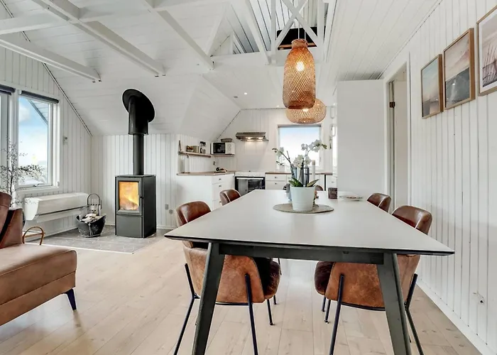 Edvi - 1-6km From The Sea By Interhome